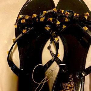 Beautiful sandals black gold
